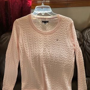 Pale Pink, Medium sized Tommy Hilfiger sweater (thin) perfect for fall